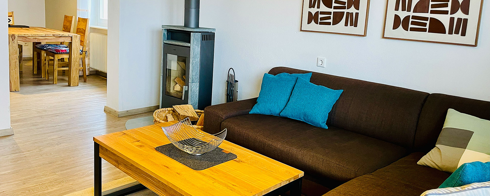 Küche mit Esstisch - Ferienwohnungen in Mauth-Finsterau Ferienwohnungen in Bayern - Küche mit Essgelegenheit